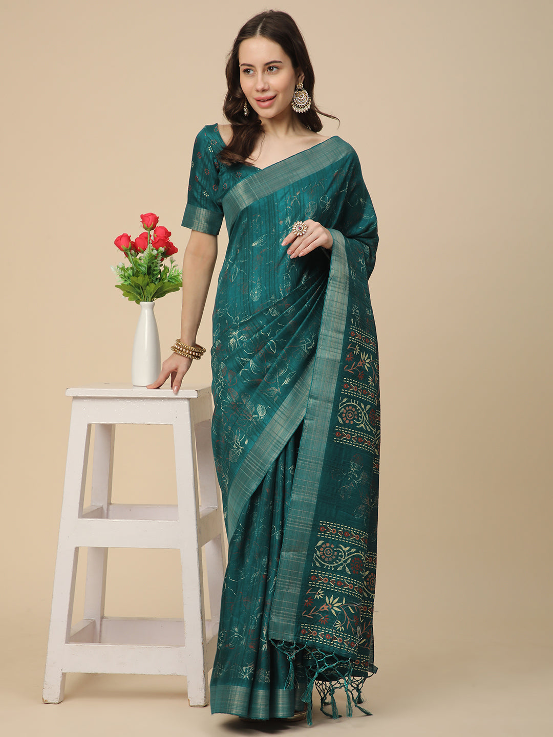 Printed Art Silk Saree with Unstitched Blouse Piece