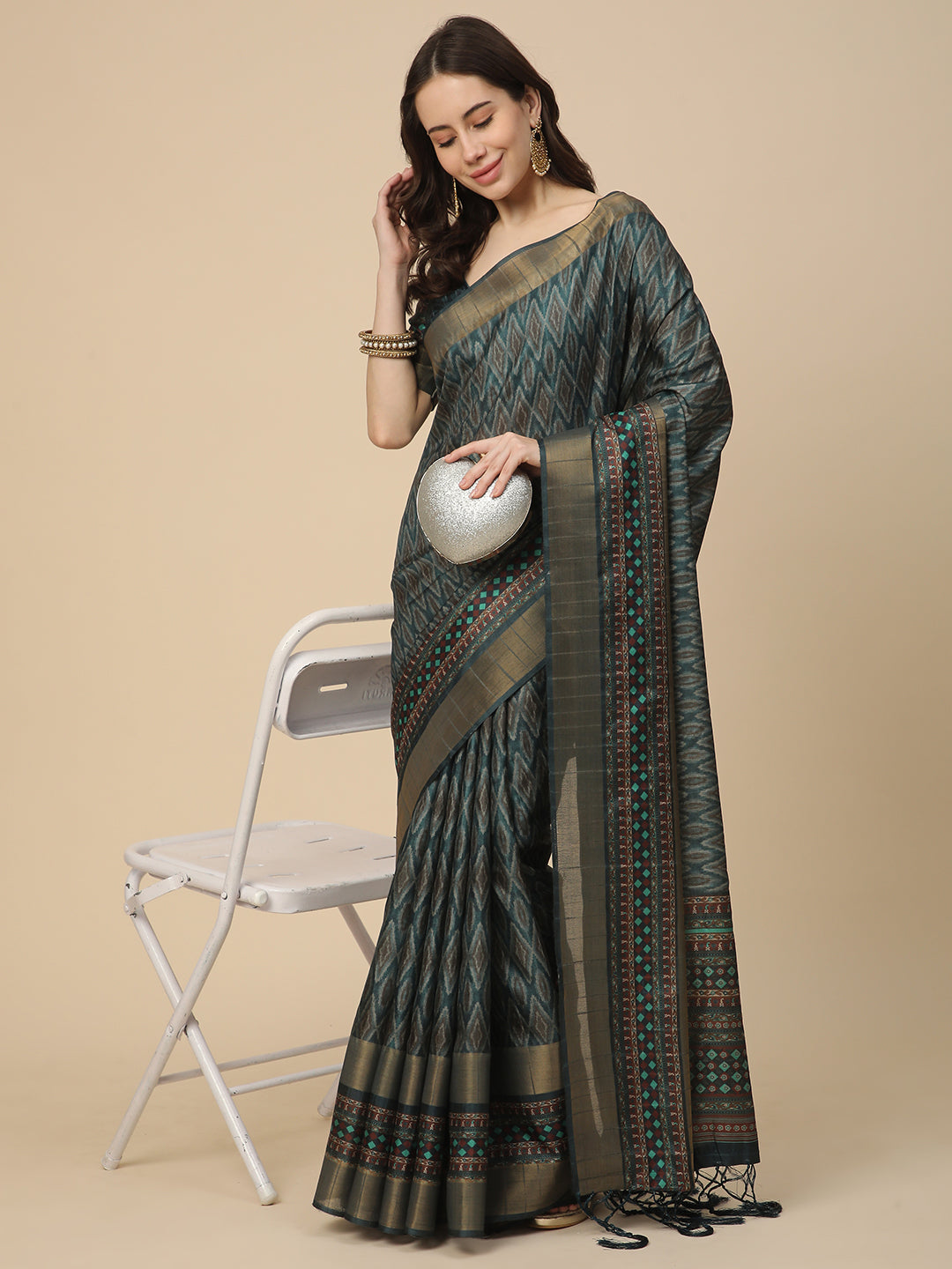 Printed Art Silk Saree with Unstitched Blouse Piece