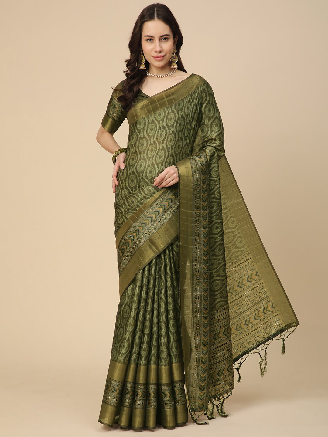 Printed Art Silk Saree with Unstitched Blouse Piece