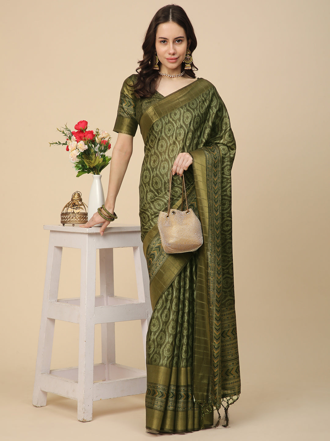 Printed Art Silk Saree with Unstitched Blouse Piece