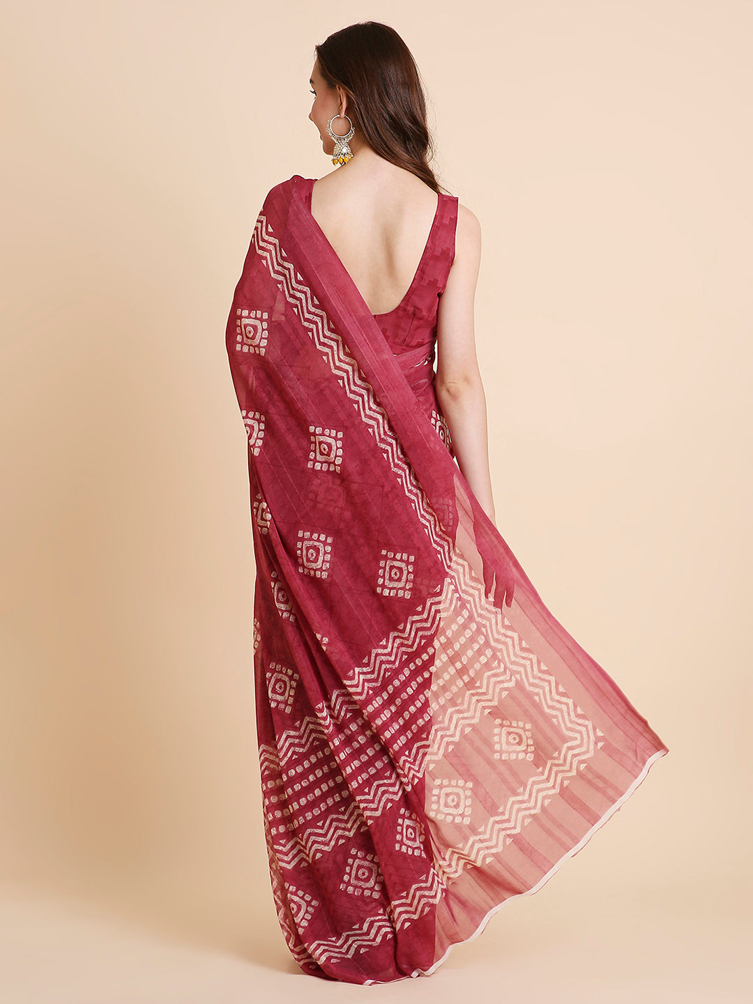 Shimmer Georgette Batik Printed Saree with Printed Blouse Piece