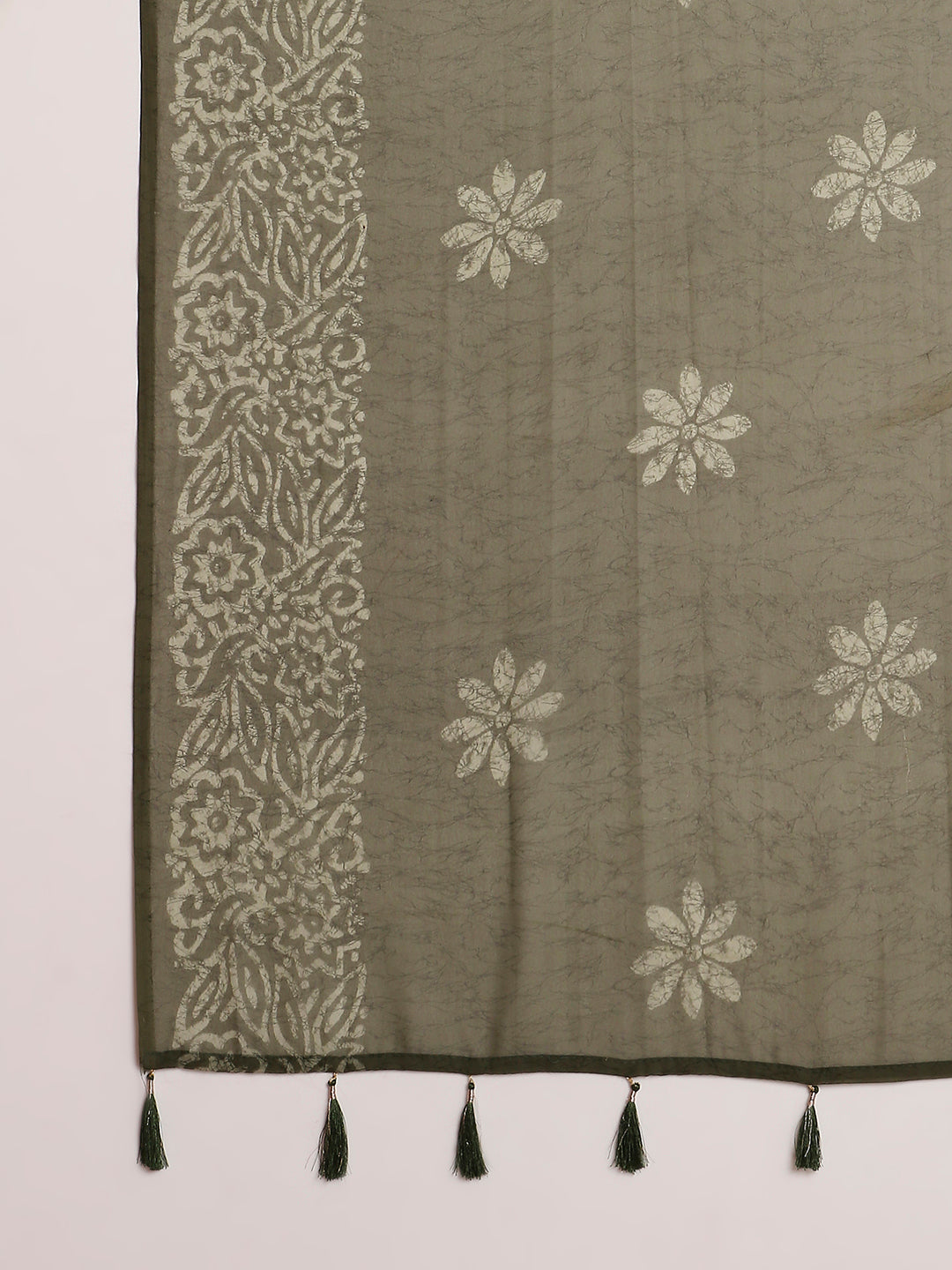 Georgette Batik Printed Saree with Unstitched Blouse Piece