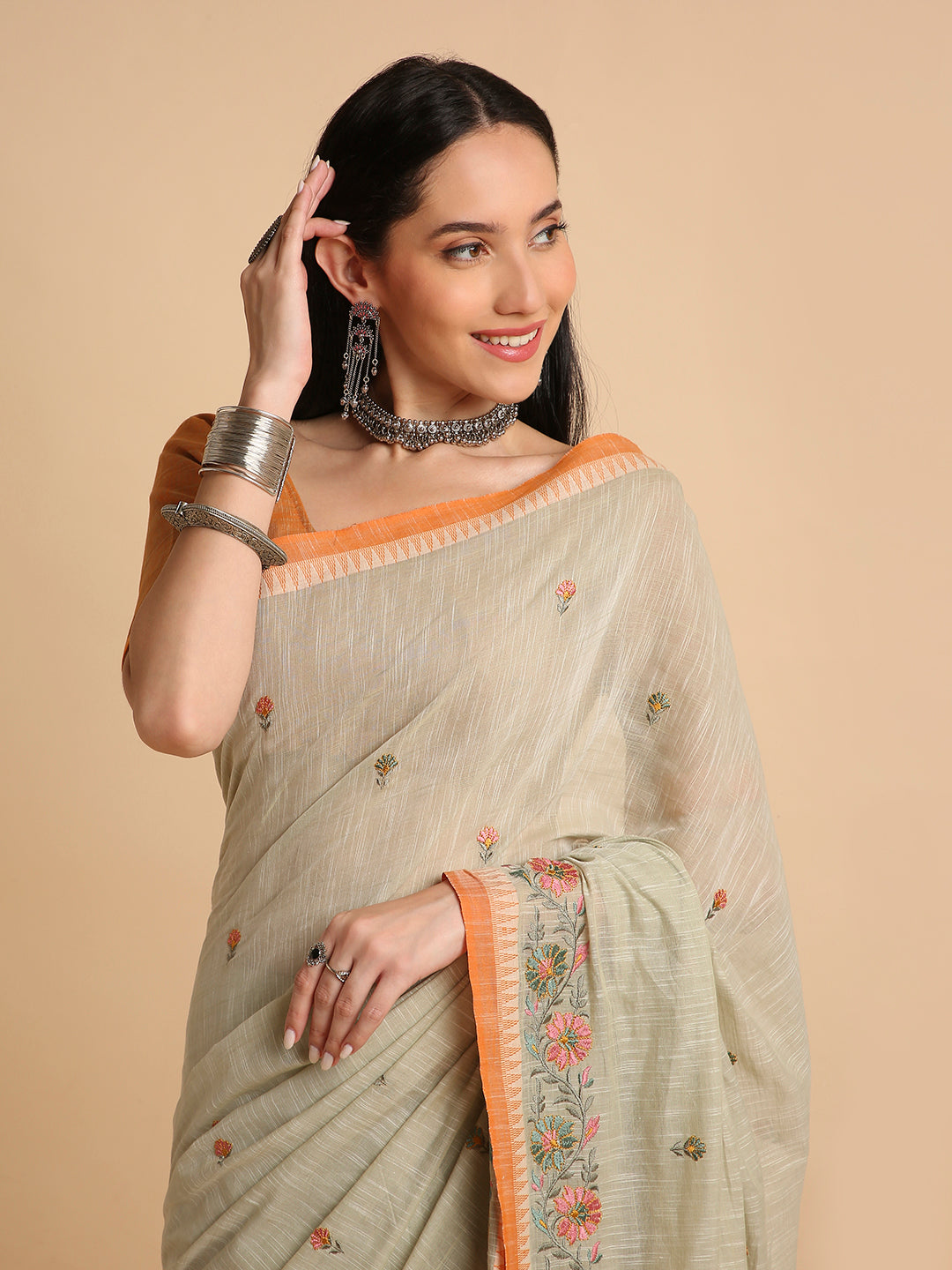 Pure Cotton Handloom Embroidered Saree with Blouse Piece
