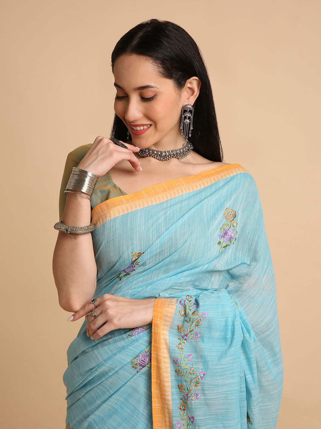 Pure Cotton Handloom Embroidered Saree with Blouse Piece