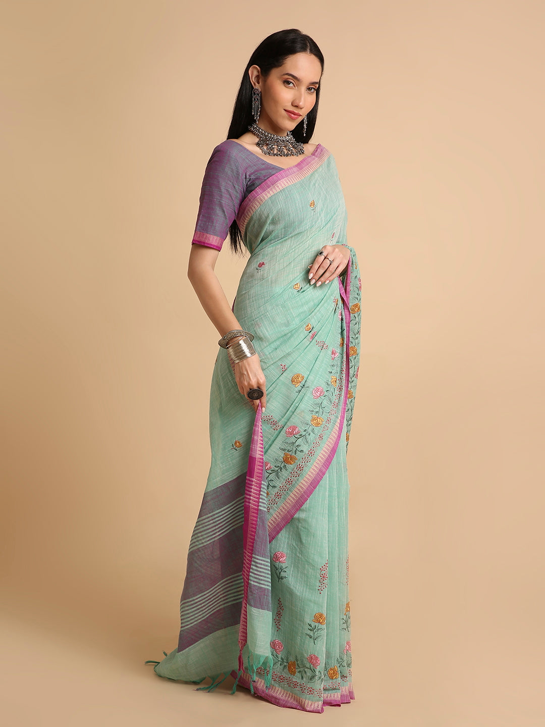 Pure Cotton Handloom Embroidered Saree with Blouse Piece