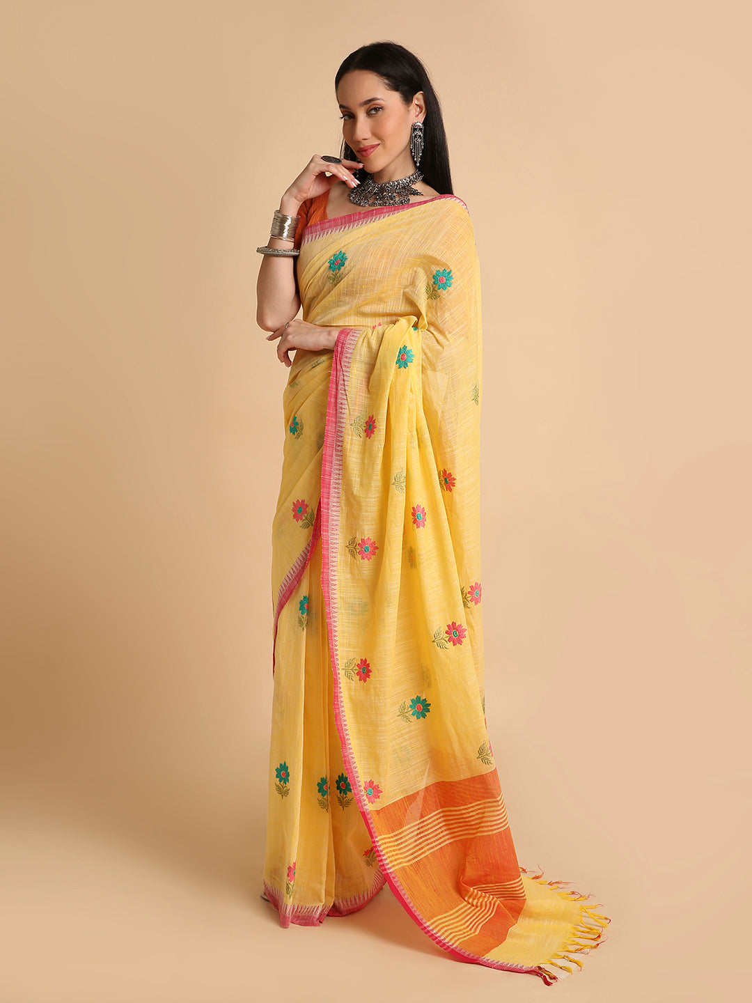 Pure Cotton Handloom Embroidered Saree with Blouse Piece