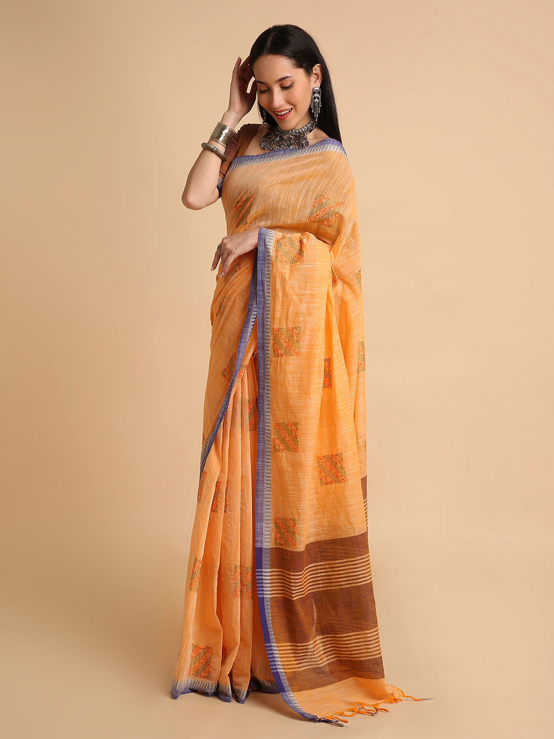 Pure Cotton Handloom Embroidered Saree with Blouse Piece
